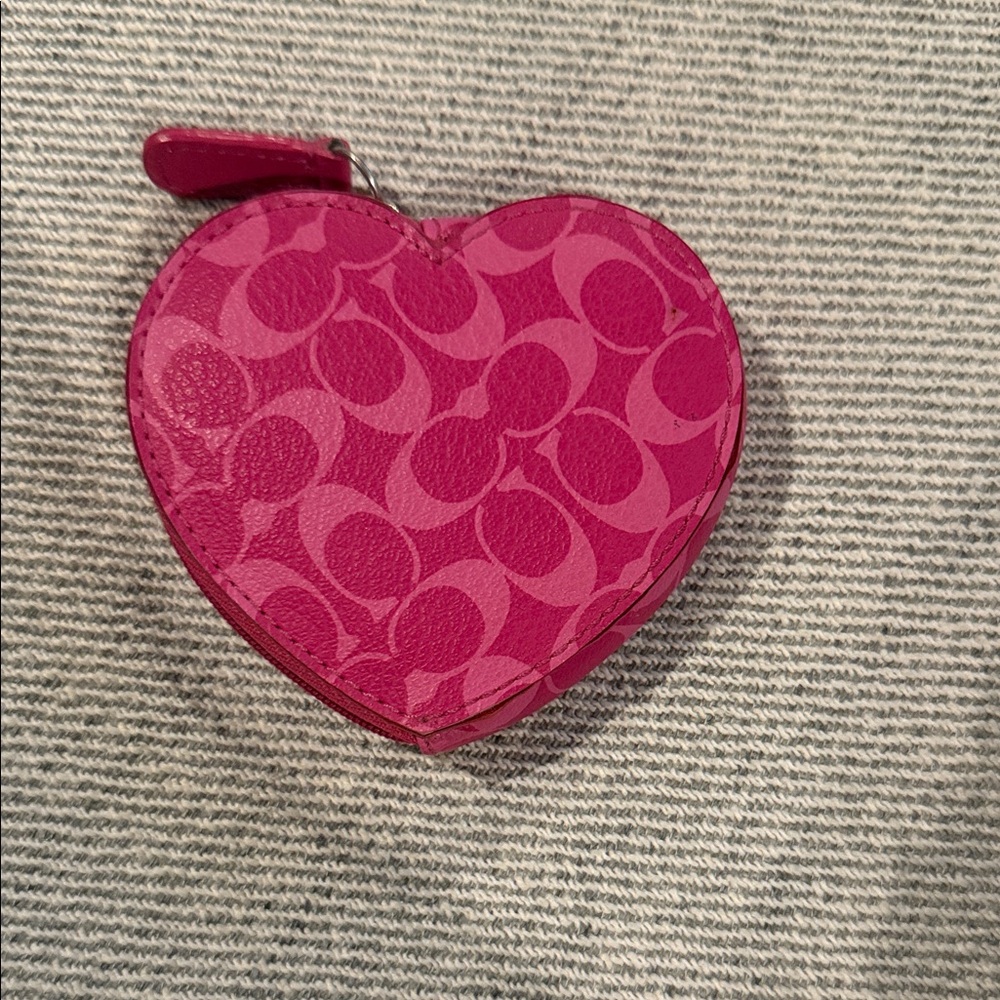 Heart-Shaped Pink Coin Purse